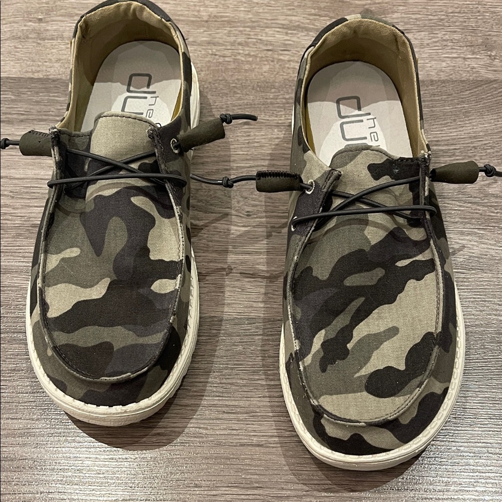 Hey Dude Women’s Green Camo Loafers